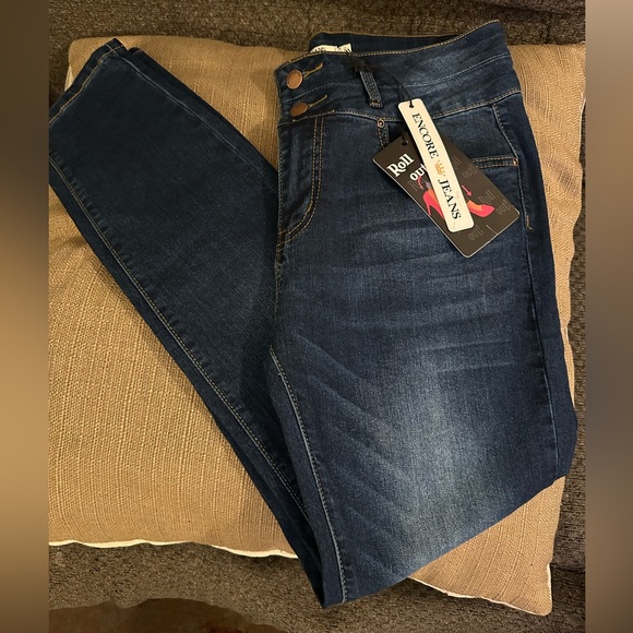 ENCORE skinny jeans. Size 13. NWT - Picture 3 of 9